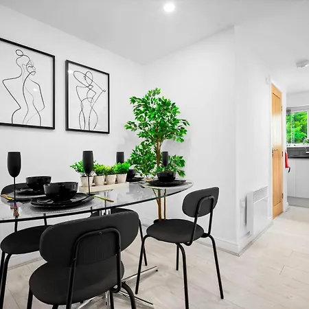 Luxury 2 Bedroom Apartment - Near City Centre - Wifi - Smart Tv 3Mr Birmingham Exterior photo